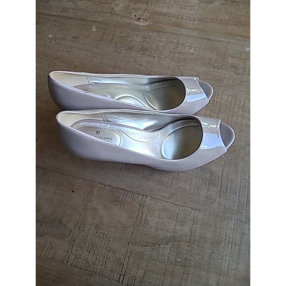 Bandolino “RAINAA” PU Patent Leather Peep Toe Slip On 3.5”‎ High Heel Pumps 9 M - Picture 3 of 6